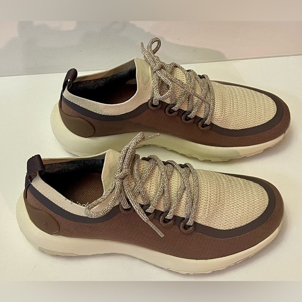 LIKE NEW ALLBIRDS WOMENS TRAILRUNNER ALL CONDITION TRACTION SIZE 9.5 WORN ONCE - Picture 8 of 13